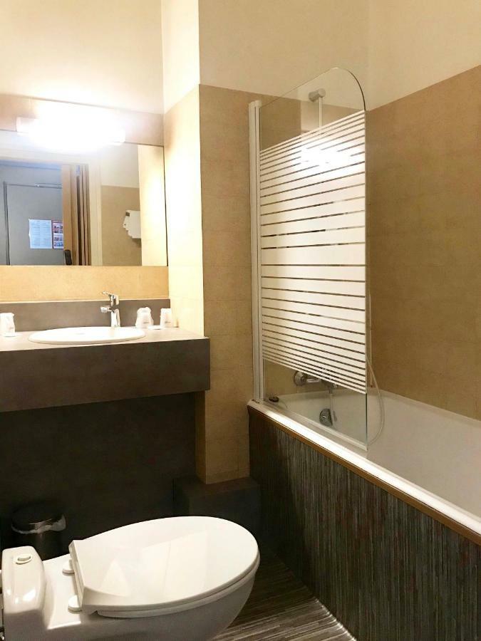 Le Bretagne Hotel